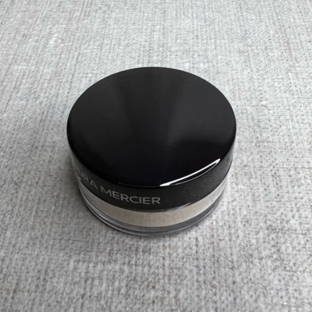 ❤️3 for $25❤️ Laura Mercier Translucent Powder mini